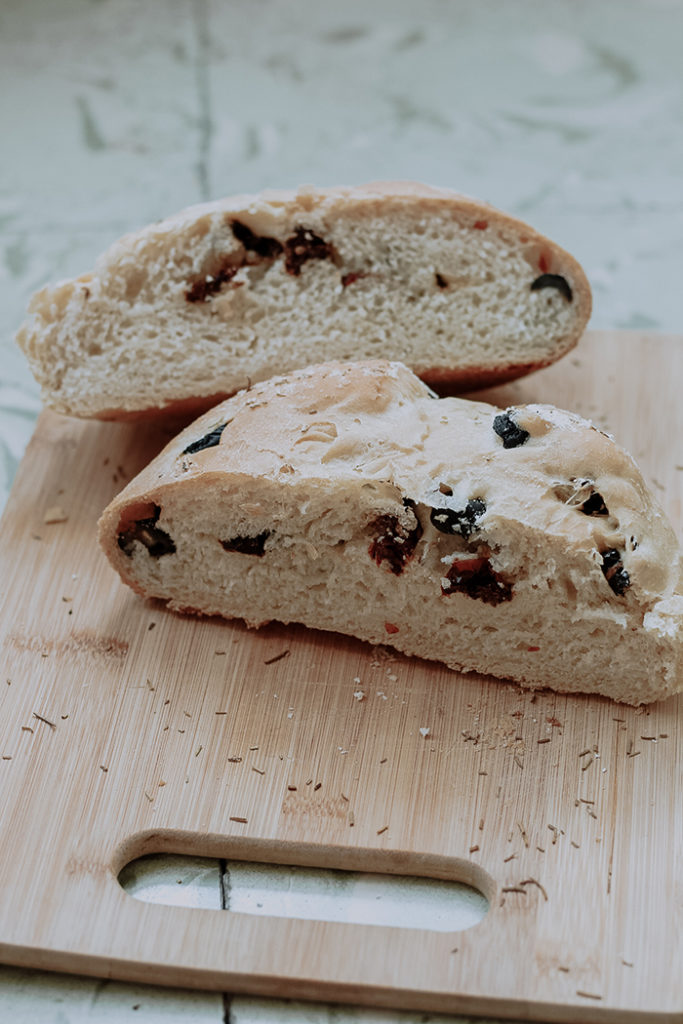 sundried tomatoes and olives bread loaf